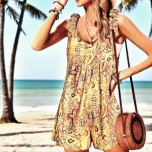 ☀️ NWOT Adorable,Versatile Paisley Sleeveless Romper or Beach Cover